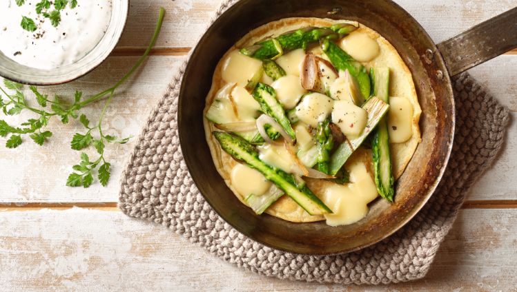 group-emmi-kaltbach-recipe-photo-frühlings-omelette-mit-spargel