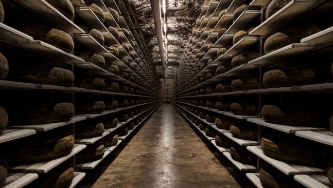 group-ekb-cave-v11-2976x1674-10-09-2019