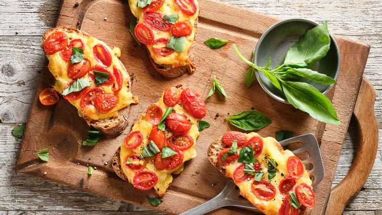 group-emmi-kaltbach-recipe-photo-tomaten-käseschnitten