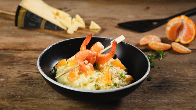KALTBACH_Cremiges Mandarinenrisotto mit Zitronengras und Garnelen